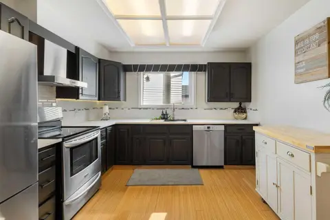 6907 6 Street SW photo 8