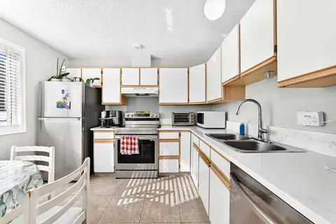 170, 999 Canyon Meadows Drive SW photo 12