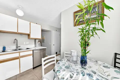 170, 999 Canyon Meadows Drive SW photo 16
