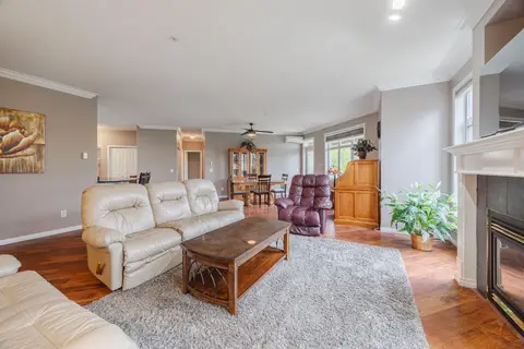 1306, 1306 Lake Fraser Court SE photo 8