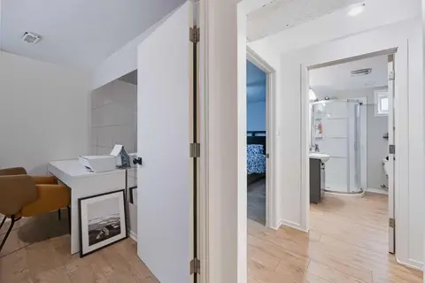 115 Flavelle Road SE photo 33