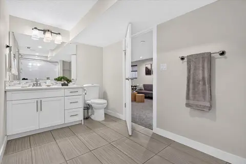 316 Wascana Road SE photo 40