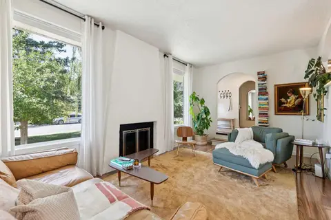 116 Cantrell Place SW photo 6