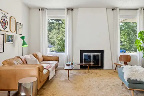116 Cantrell Place SW photo 8