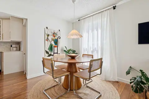 116 Cantrell Place SW photo 9