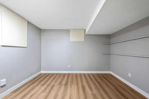 218A Allan Crescent SE photo 26