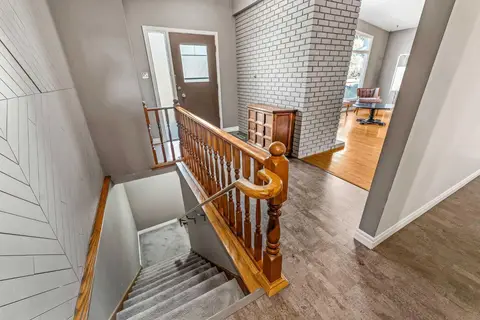 10607 Maplecreek Drive SE photo 35