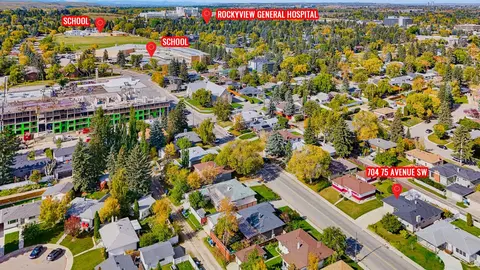 704 75 Avenue SW photo 30