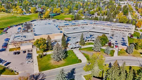 704 75 Avenue SW photo 31