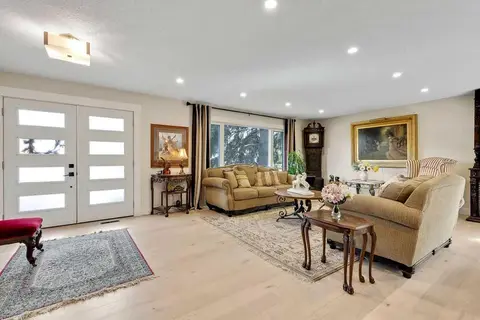 10411 Maplecreek Drive SE photo 4