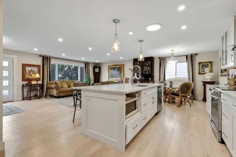 10411 Maplecreek Drive SE photo 9
