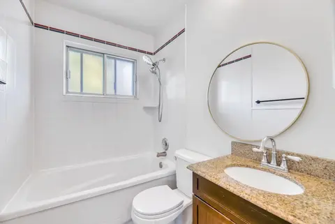 70 Fairview Crescent SE photo 14