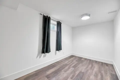 70 Fairview Crescent SE photo 25