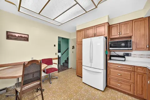 10424 2 Street SE photo 12