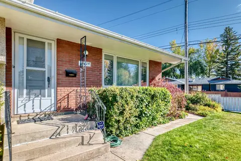 10424 2 Street SE photo 2