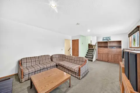 10424 2 Street SE photo 26