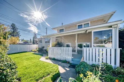 10424 2 Street SE photo 41