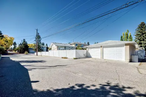 10424 2 Street SE photo 43