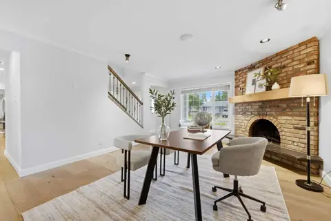 20 Mapleglade Close SE photo 15