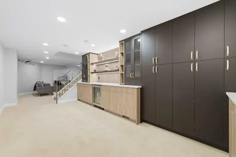 20 Mapleglade Close SE photo 35