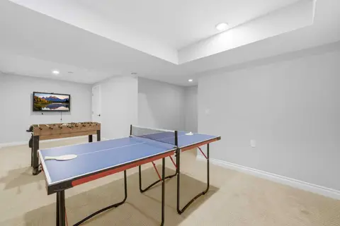 20 Mapleglade Close SE photo 36