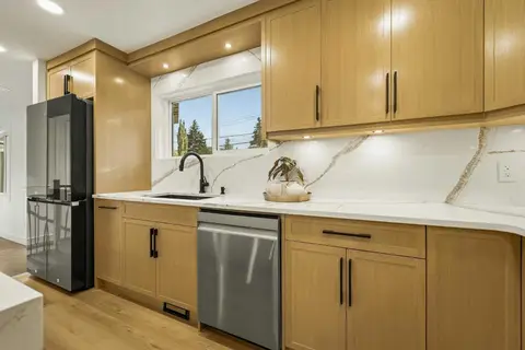 1303 87 Avenue SW photo 13