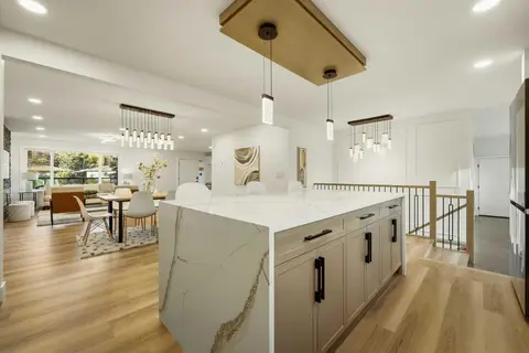 1303 87 Avenue SW photo 14
