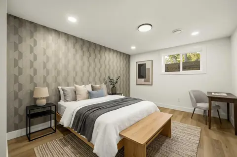 1303 87 Avenue SW photo 37