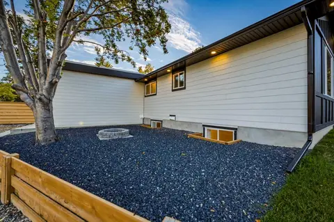 1303 87 Avenue SW photo 42