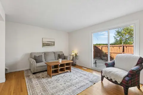8, 330 Canterbury Drive SW photo 7
