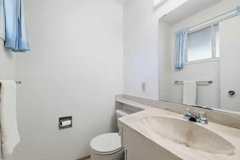 340 Canniff Place SW photo 23