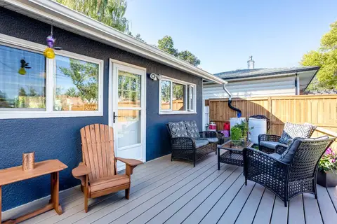 728 71 Avenue SW photo 25
