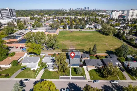 728 71 Avenue SW photo 39