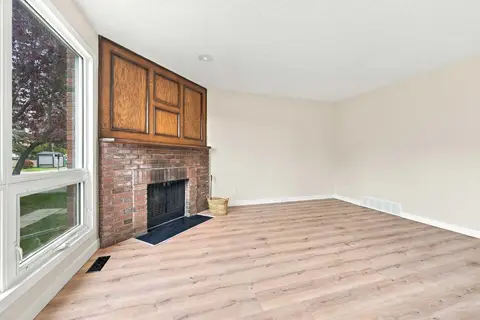 18, 9908 Bonaventure Drive SE photo 4