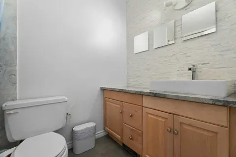 302, 9930 Bonaventure Drive SE photo 26
