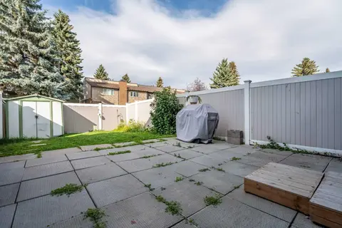 302, 9930 Bonaventure Drive SE photo 36