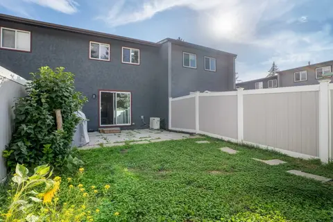 302, 9930 Bonaventure Drive SE photo 39