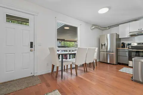 302, 9930 Bonaventure Drive SE photo 5