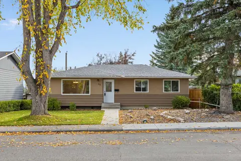 48 Selkirk Drive SW, Calgary