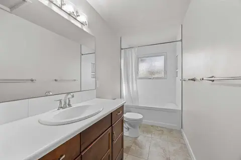 48 Selkirk Drive SW photo 25