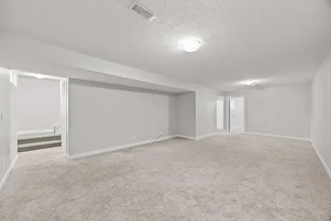48 Selkirk Drive SW photo 26