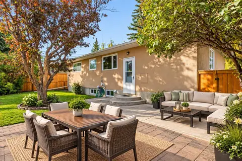 48 Selkirk Drive SW photo 43