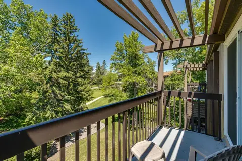 482, 8948 Elbow Drive SW photo 7