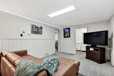96 Alderwood Close SE photo 31