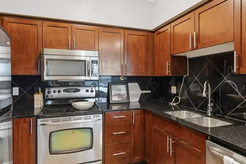 1407, 8710 Horton Road SW photo 9