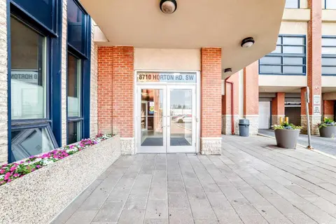 808, 8710 Horton Road SW photo 3