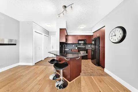 808, 8710 Horton Road SW photo 5