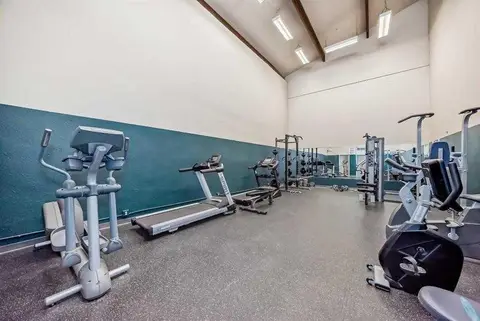 1207, 315 Southampton Drive SW photo 32