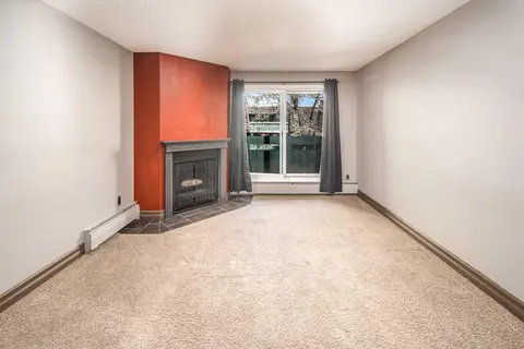 1207, 315 Southampton Drive SW photo 6