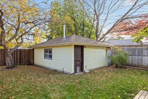 41 Haddock Road SW photo 35